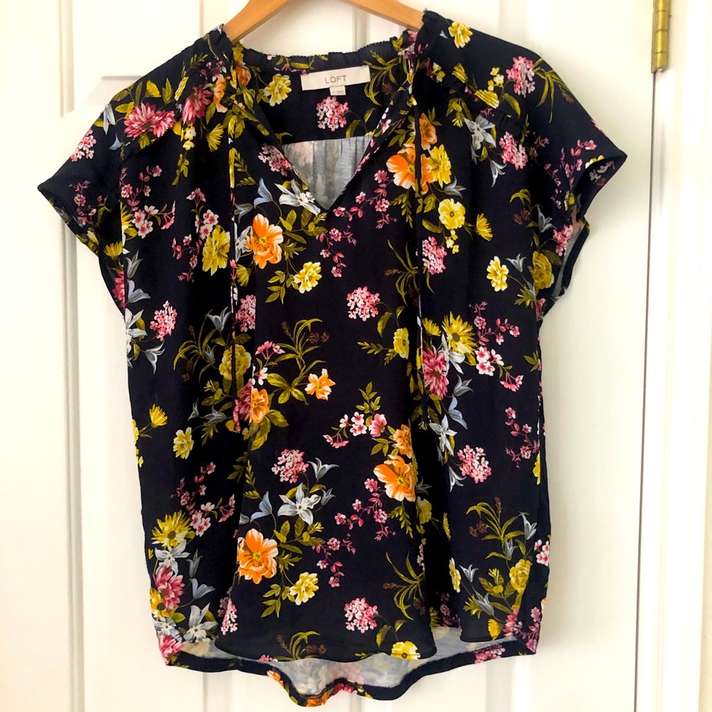 NWOT loft blouse with ruffle collar and ties